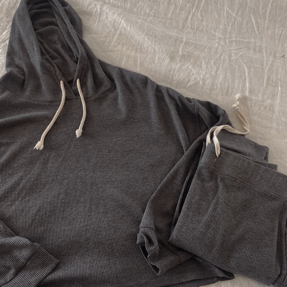 Carly Jean Los Angeles Charcoal Gray Waffle-Knit Hoodie